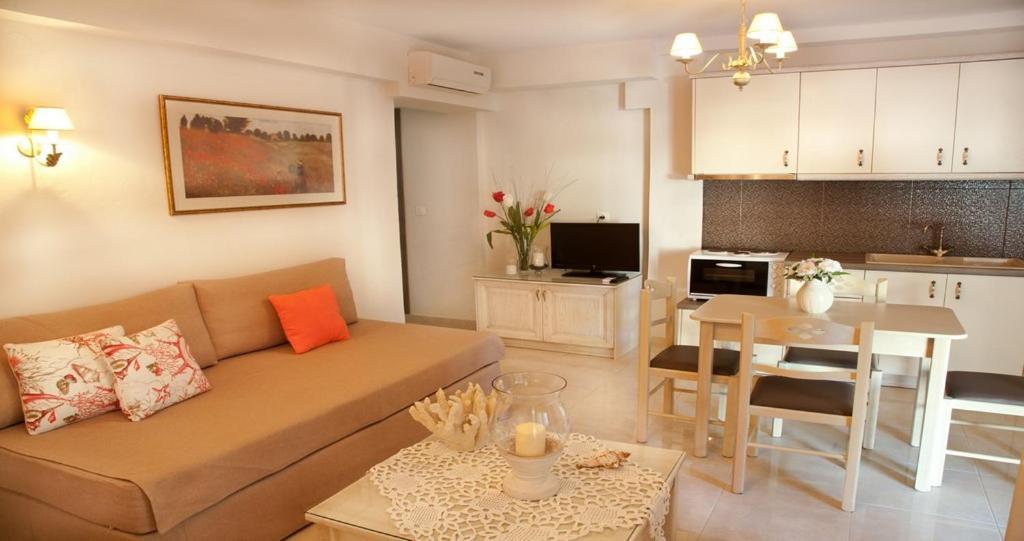 Apartments Kassandrinos-Maria Nikiti  Exterior foto